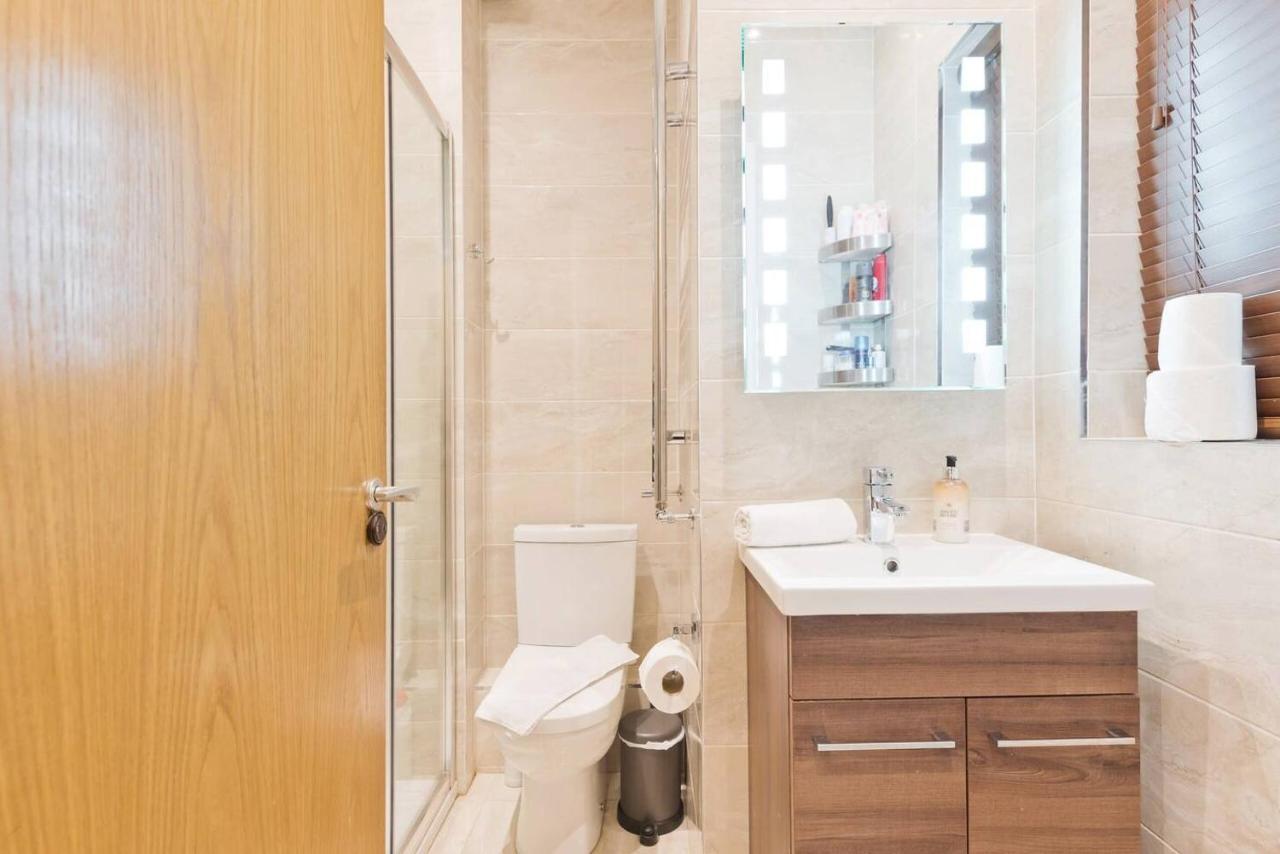 Captivating 2-Bed Apartment In Dublin 1 Esterno foto